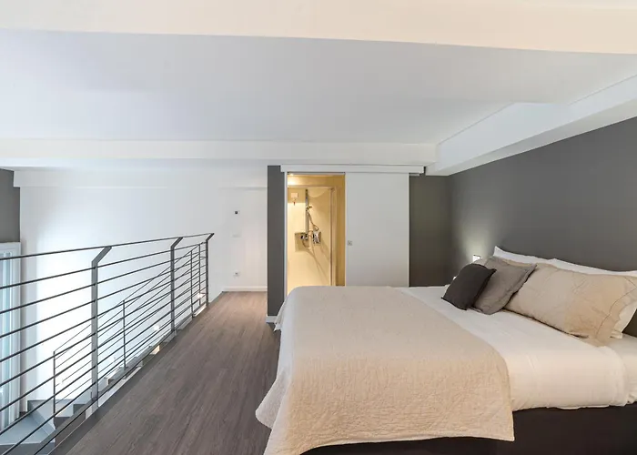 Suite Brunate - By Myhomeincomo